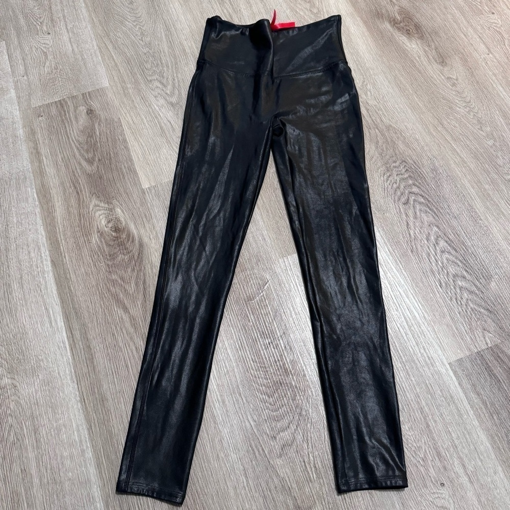Spanx Faux Leather Black Shimmer Leggings Medium Petite - Picture 2 of 9